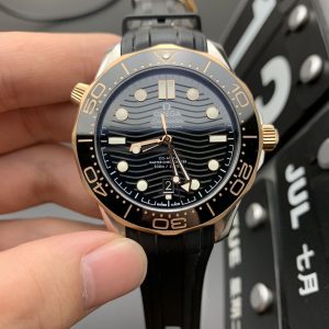 Exquisite Omega Seamaster 300 Rose Gold Super Clone Watch for Sale 1026876801 - front view | Omega