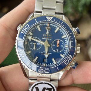 Omega Seamaster Planet Ocean 600M Super Clone Luxury Replica Watch 1136938615 - front view | Omega