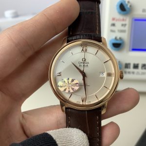 Exquisite Omega De Ville Rose Gold Super Clone Watch for Discerning Collectors 1141931669