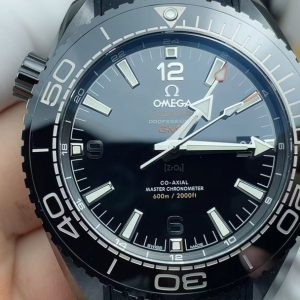 Premium Omega Seamaster Deep Black Super Clone Watch with Cash on Delivery 1038768027 - side view | Omega
