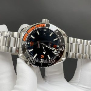 Omega Seamaster Planet Ocean 43.5mm Super Clone Watch with Cash on Delivery 1128101479 - side view | Omega