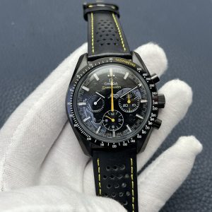 Omega Speedmaster Apollo 8 Super Clone Watches | AAA Replica Watch 1061399964 - side view | Omega
