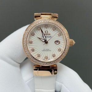 Premium Omega De Ville Ladymatic Ladies' 1:1 Super Clone Watch 1123207341 - interior view