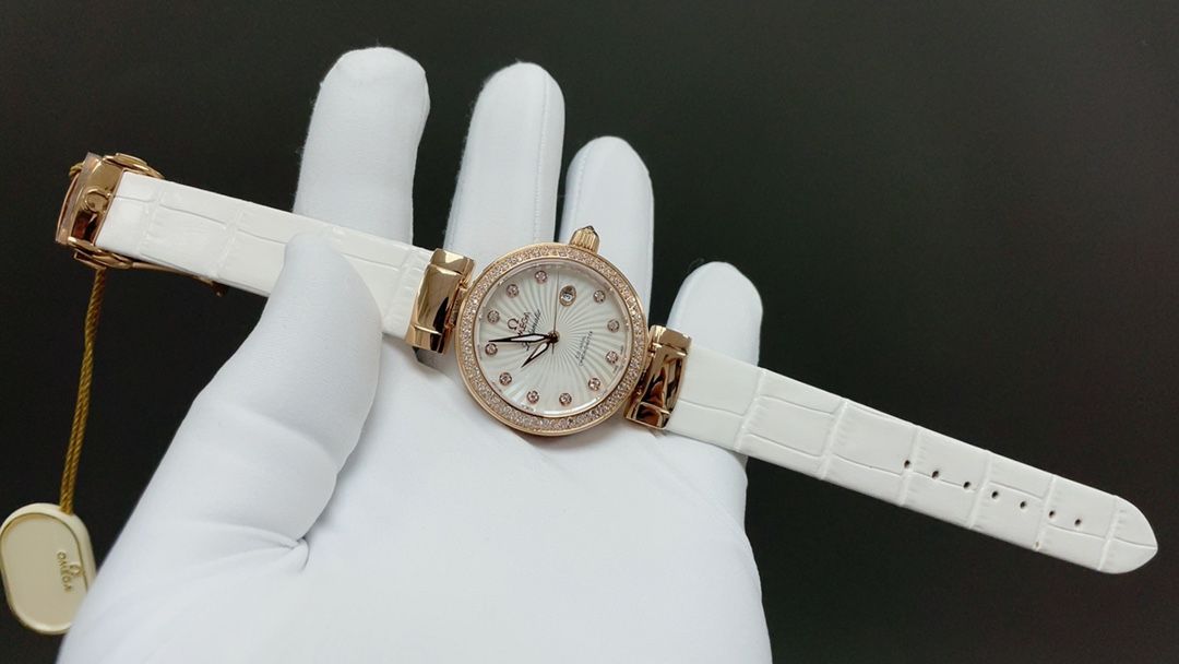 3-324.jpg Premium Omega De Ville Ladymatic Ladies' 1:1 Super Clone Watch 1123207341 - back view